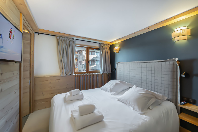 _lv_images__lot_0021400001_04_1449184