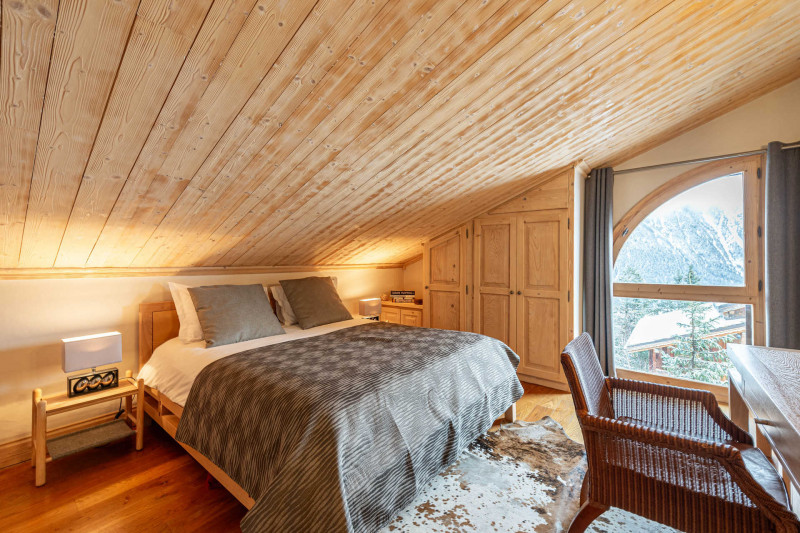 _lv_images__lot_0021720001_06_1448349