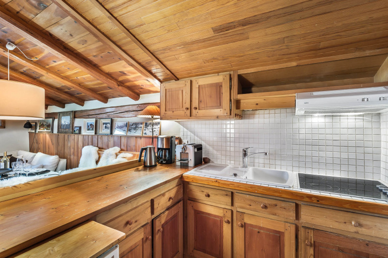 _lv_images__lot_0060250001_06_1446869