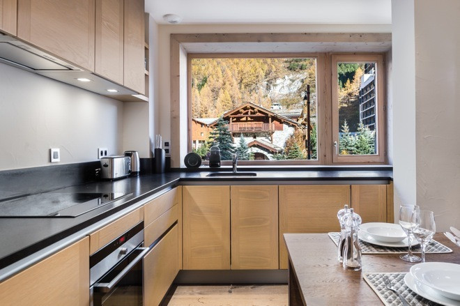 _lv_images__lot_0060420003_03_1446962