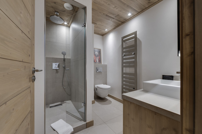 _lv_images__lot_0060420005_05_1446677