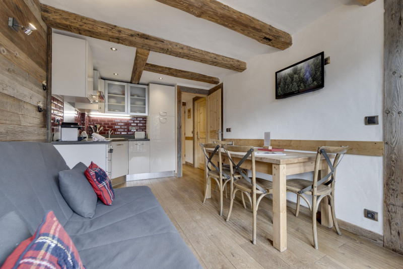 _lv_images__lot_0060450120_05_1446898