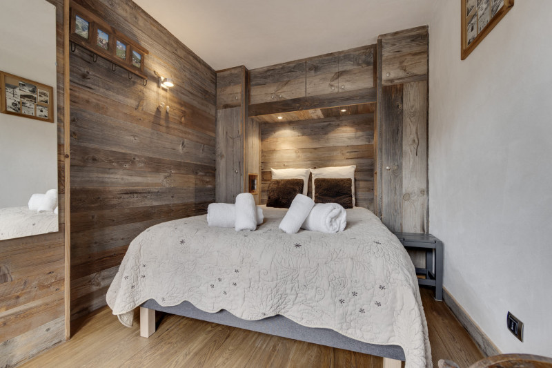 _lv_images__lot_0060450120_06_1446899