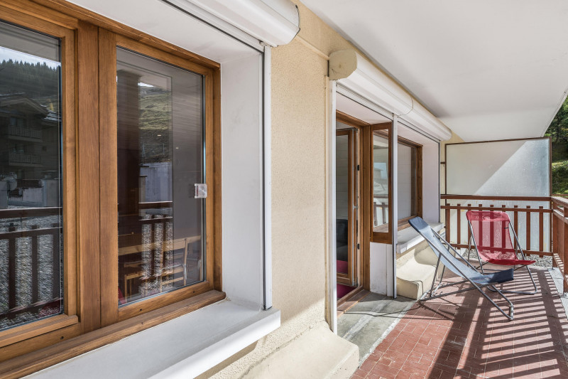 _lv_images__lot_0060510437_07_1445843