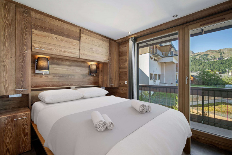 _lv_images__lot_0060510466_05_1445377