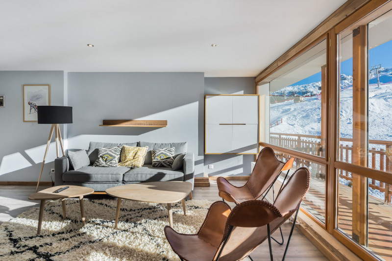 _lv_images__lot_0060510499_09_1445907