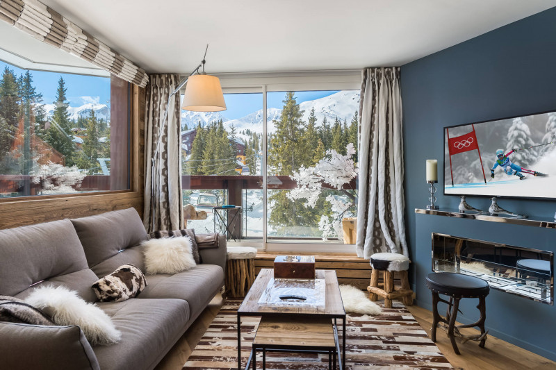 _lv_images__lot_0060510542_02_1449035