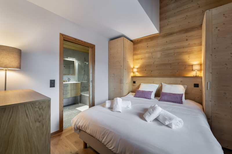 _lv_images__lot_0060510575_10_1444972