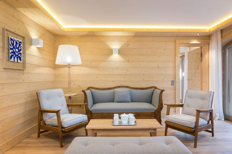 _lv_images__lot_0060510600_01_1448916