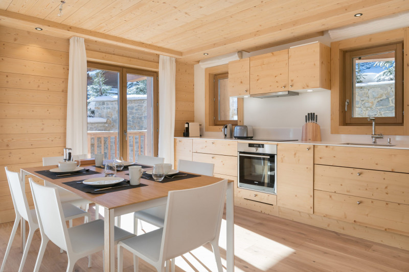 _lv_images__lot_0060510602_02_1448793