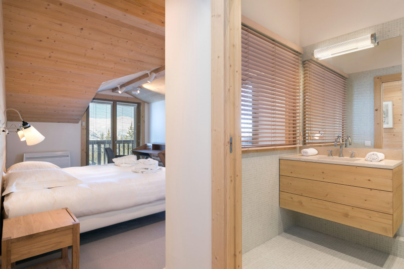 _lv_images__lot_0060510605_06_1448737