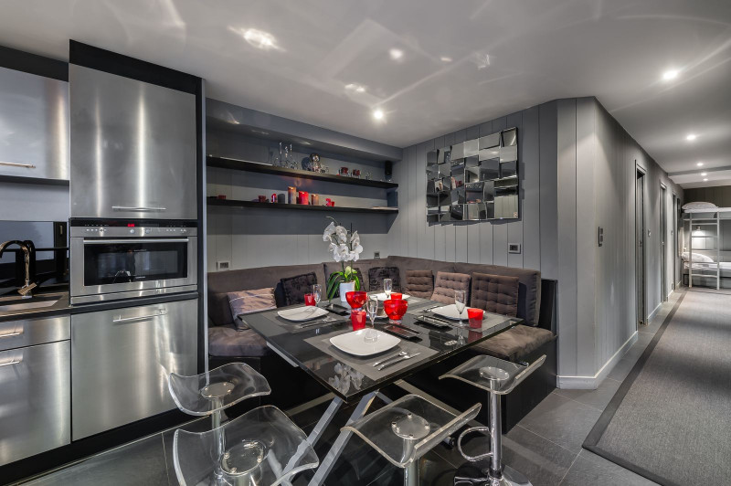 _lv_images__lot_0060510623_04_1449083