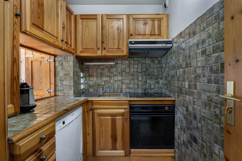 _lv_images__lot_0060510627_04_1449105