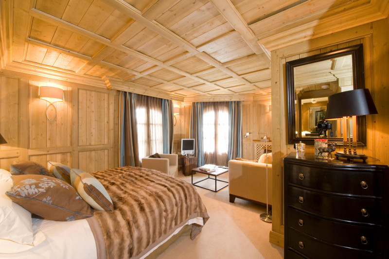 _lv_images__lot_0060510692_08_1448470