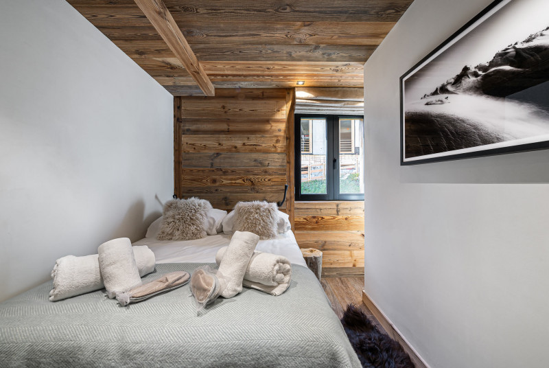 _lv_images__lot_0060510724_09_1446604