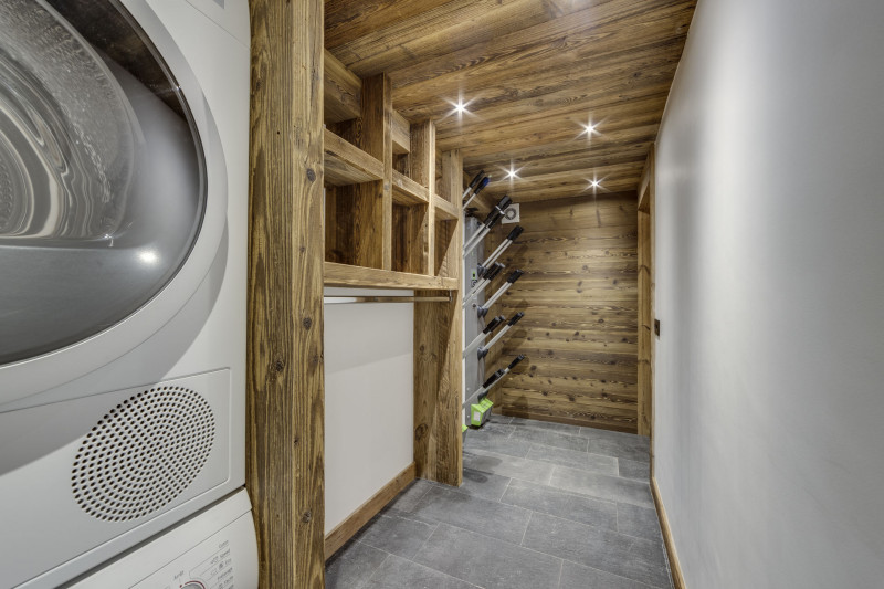 _lv_images__lot_0060510767_12_1446376