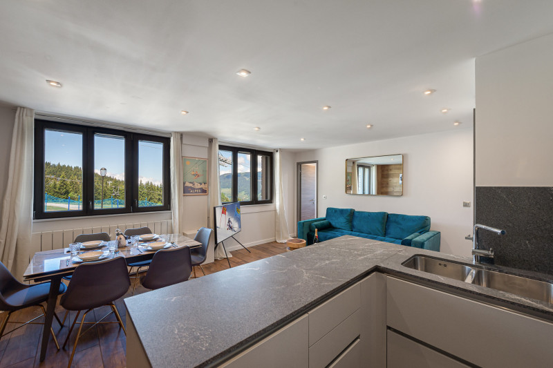 _lv_images__lot_0060511098_04_1448909