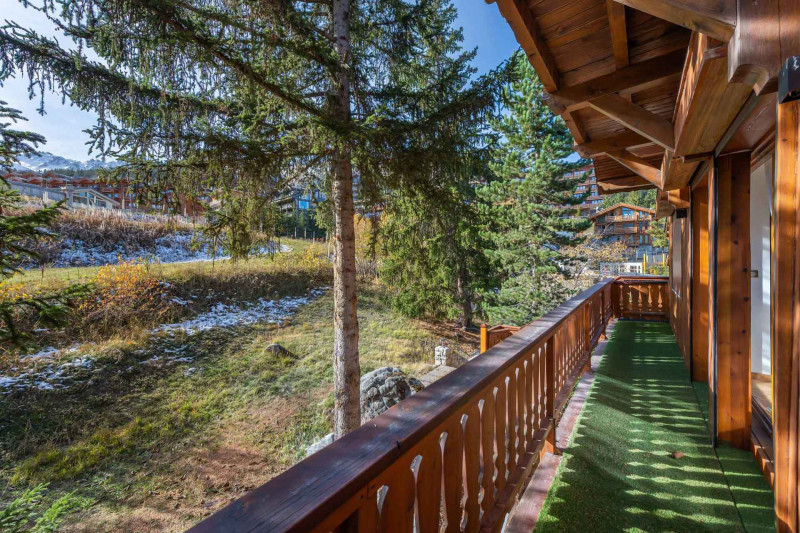 _lv_images__lot_0060511369_11_1448937