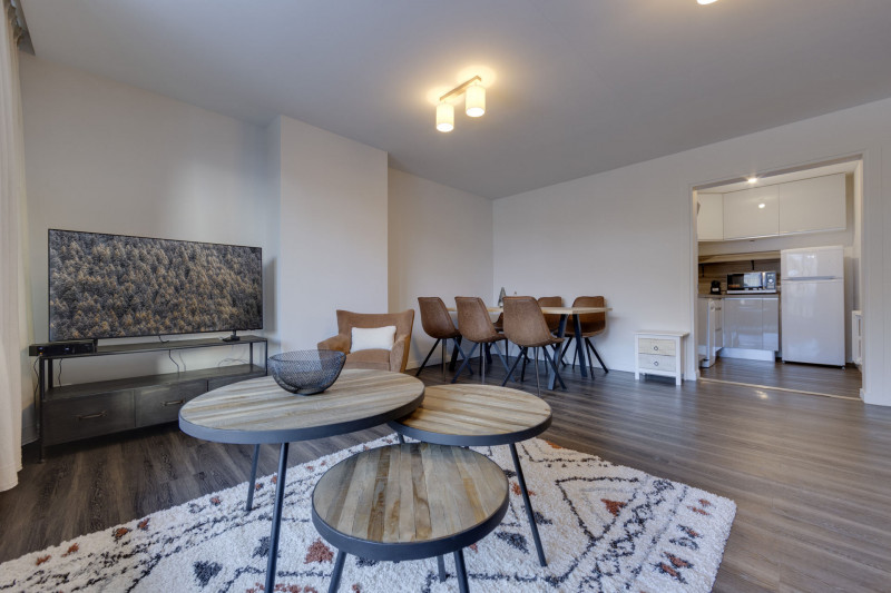 _lv_images__lot_0060511566_07_1446912