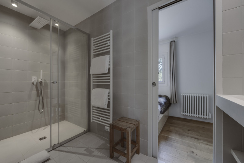 _lv_images__lot_0074061389_08_1446934