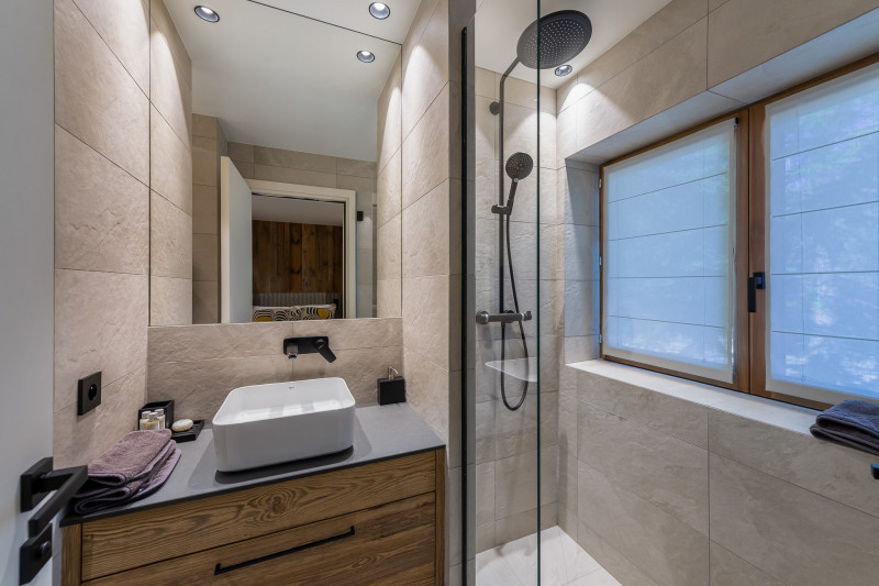 _lv_images__lot_0074061485_11_1448003