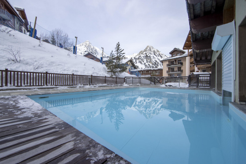 _lv_images__lot_0074061527_13_1447724