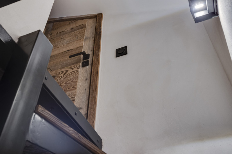 _lv_images__lot_0074061562_13_1446959