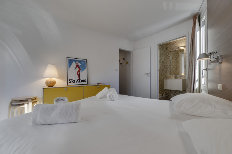 _lv_images__lot_0074061564_06_1447508