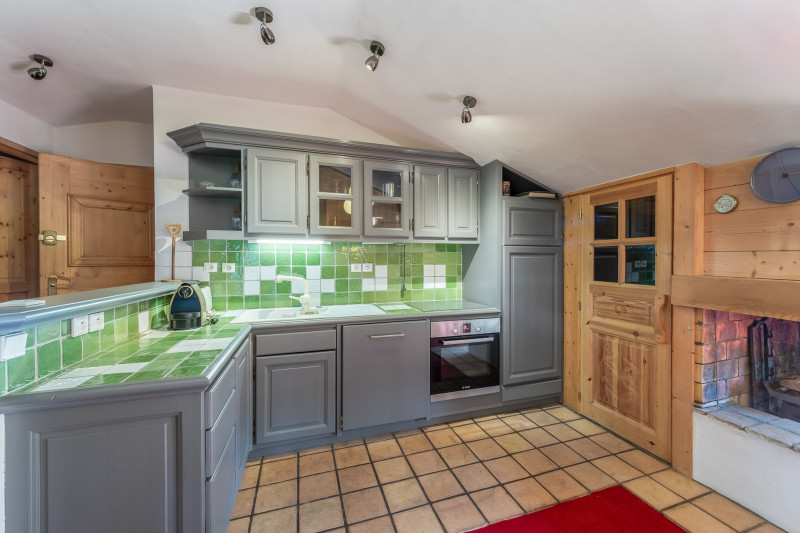 _lv_images__lot_0074061604_05_1449166