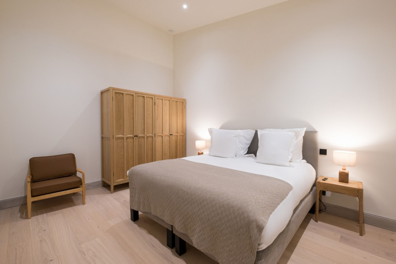 _lv_images__lot_0074061818_07_1448133