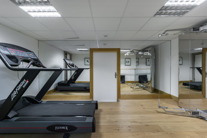 _lv_images__lot_0074061818_16_1448142