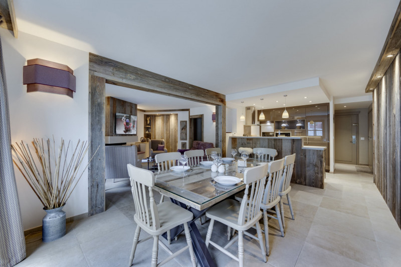 _lv_images__lot_0074061838_05_1447761