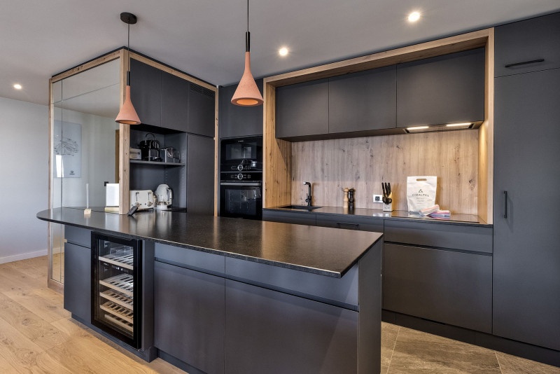 _lv_images__lot_0074061856_04_1445278