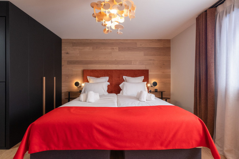 _lv_images__lot_0074061856_07_1445281