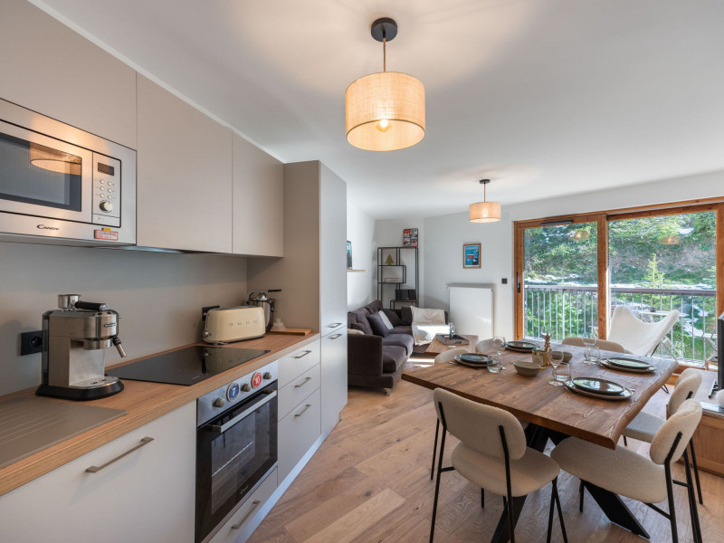 _lv_images__lot_0074061858_01_1445467