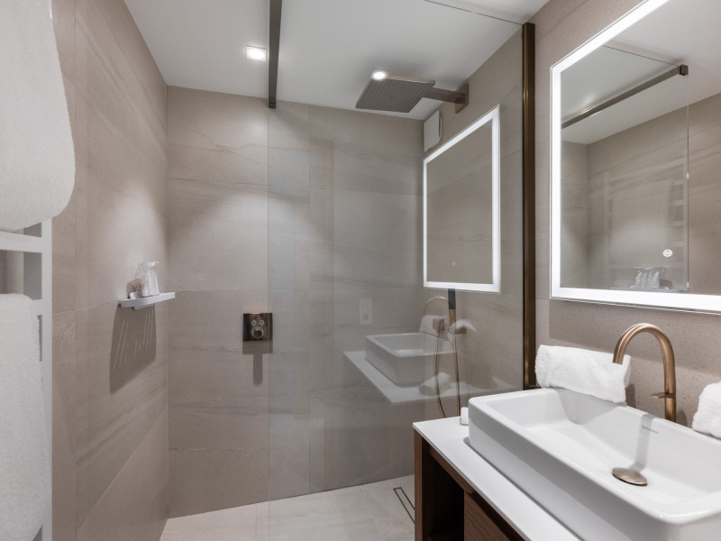 _lv_images__lot_0074061902_06_1448977