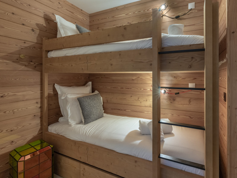 _lv_images__lot_0074061902_07_1448978