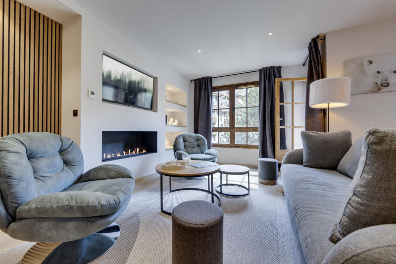 _lv_images__lot_0074061951_01_1447728