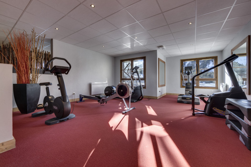 _lv_images__lot_0074061951_13_1447740