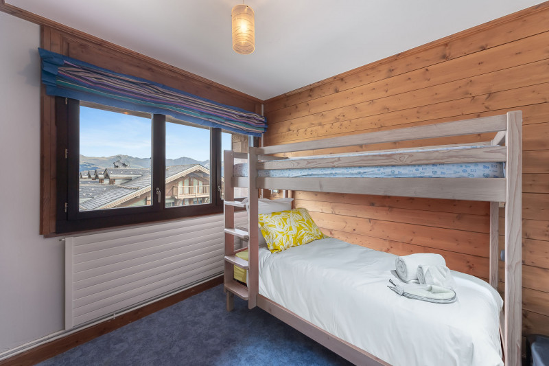 _lv_images__lot_0074061956_07_1448774