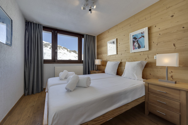 _lv_images__lot_0075100801_12_1447358