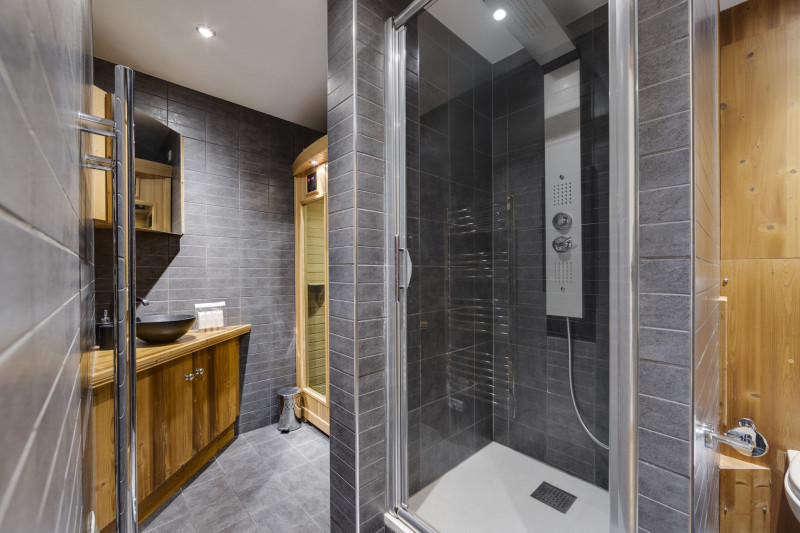 _lv_images__lot_0075170017_15_1447189