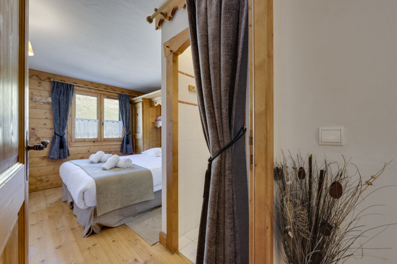 _lv_images__lot_0075230318_08_1447316