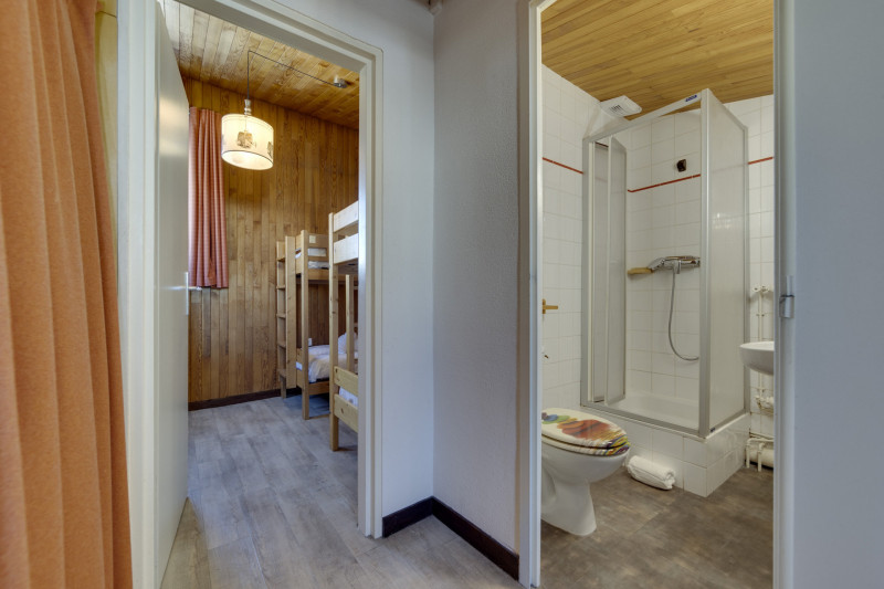 _lv_images__lot_0075553350_13_1447217