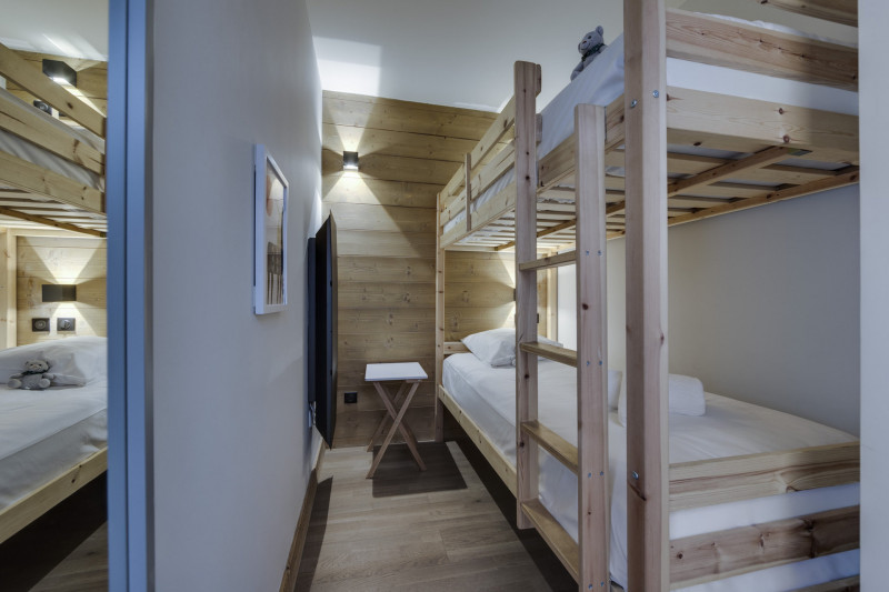 _lv_images__lot_0075553362_08_1447707