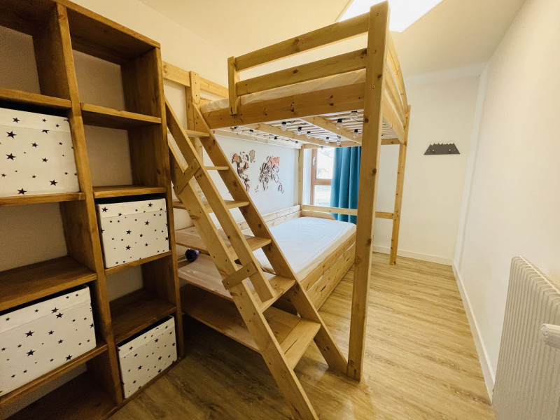 _lv_images__lot_0075553434_09_1447445