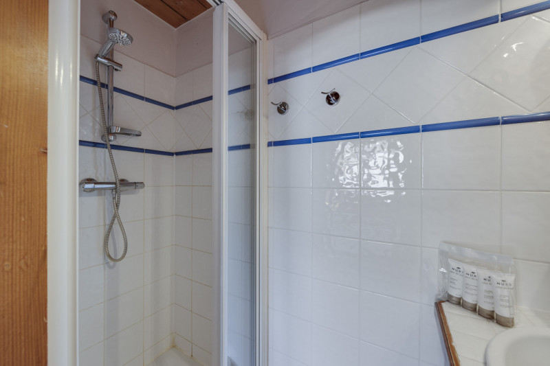 _lv_images__lot_0075553474_13_1447094