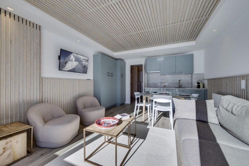 _lv_images__lot_0075553494_01_1447481