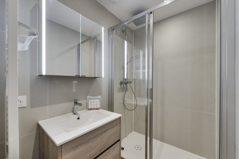 _lv_images__lot_0075553494_09_1447489