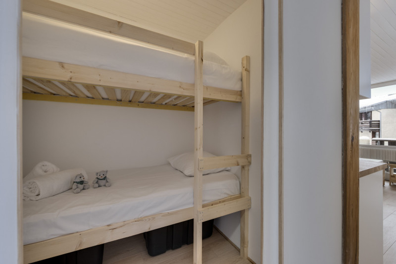 _lv_images__lot_0075553557_08_1447569